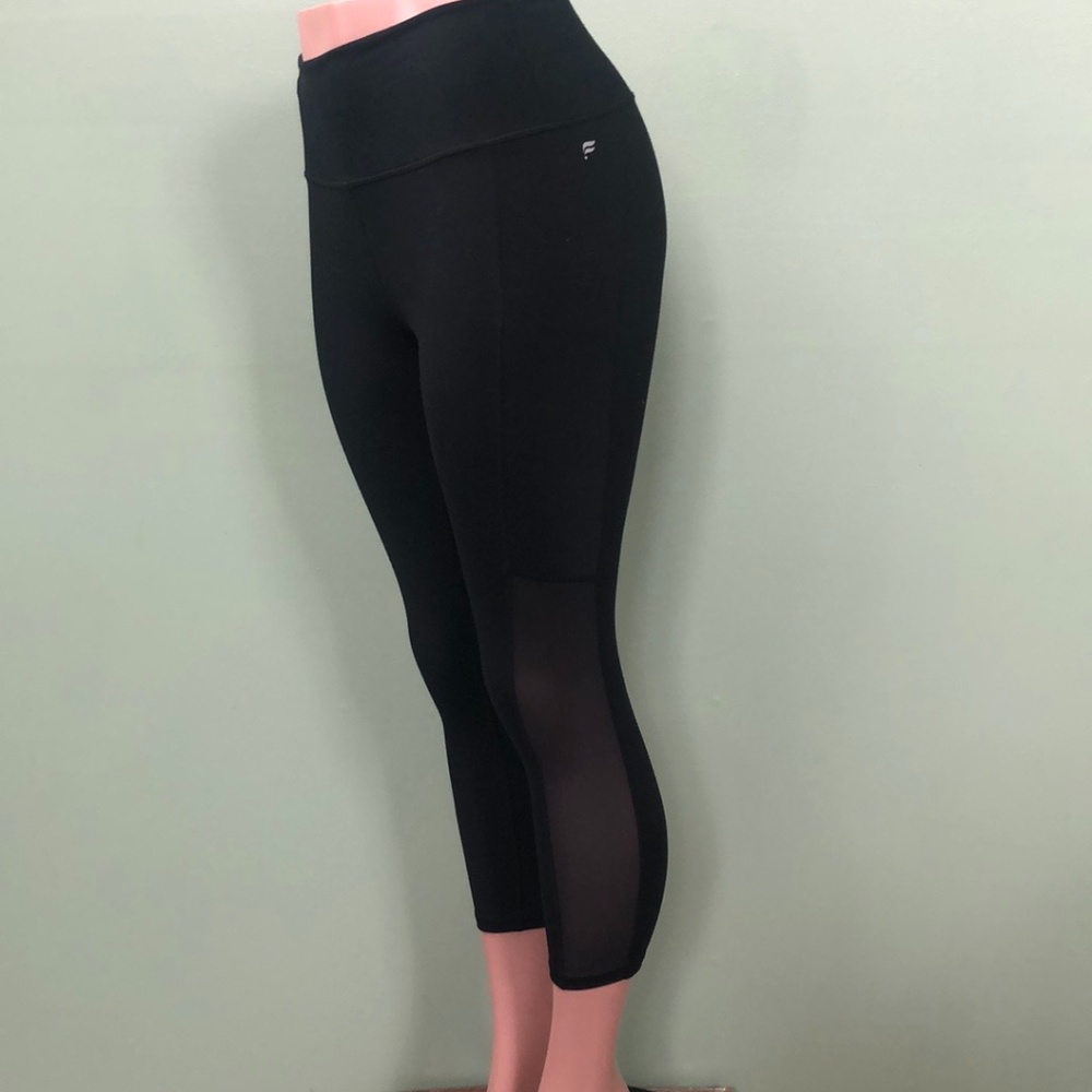 Fabletics Capri Leggings - Picture 2 of 9